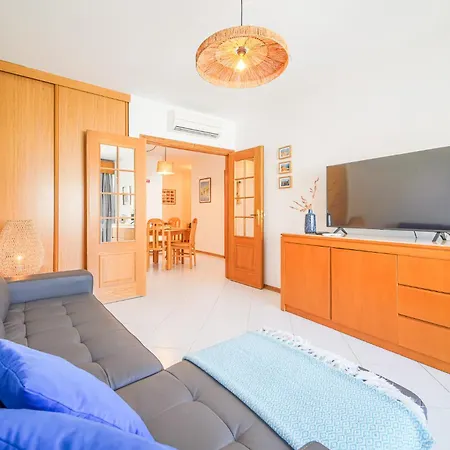 Appartement On The By Moje